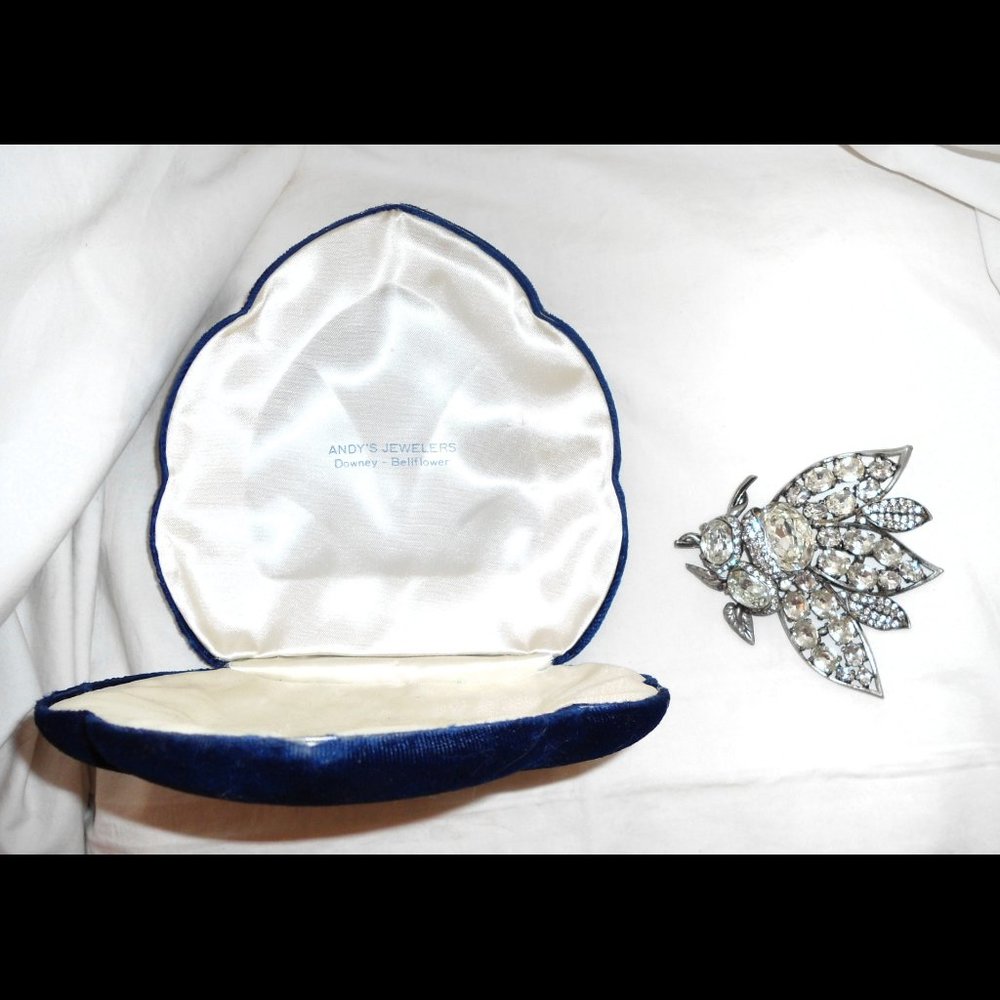 *ULTRA RARE* 1930s Large EISENBERG Vtg BEE Art Deco Double Pin Rhinestone Brooch - Picture 9 of 13